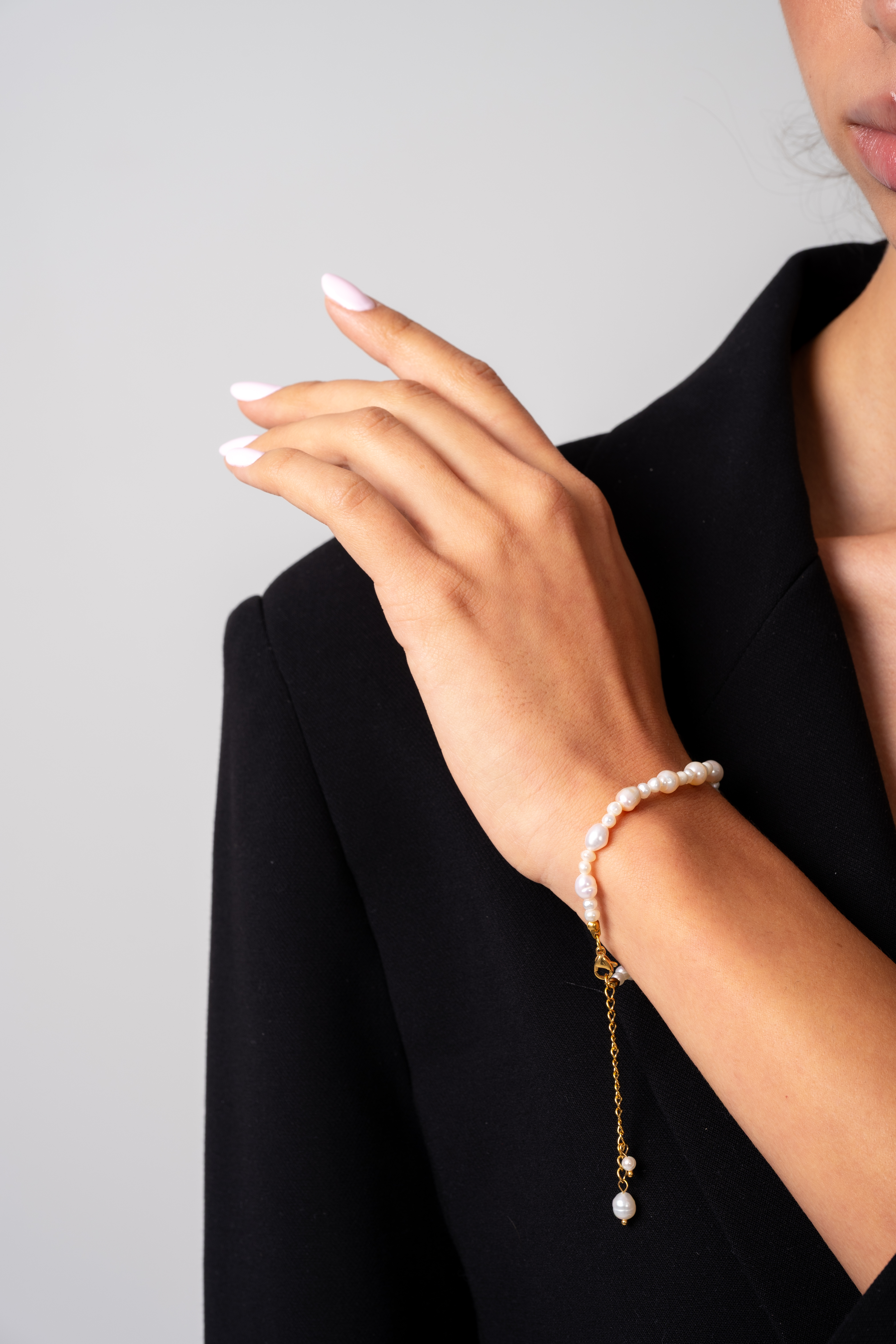 Bransoletka srebrna z pereł o nieregularnym kształcie - ONDA SILVER