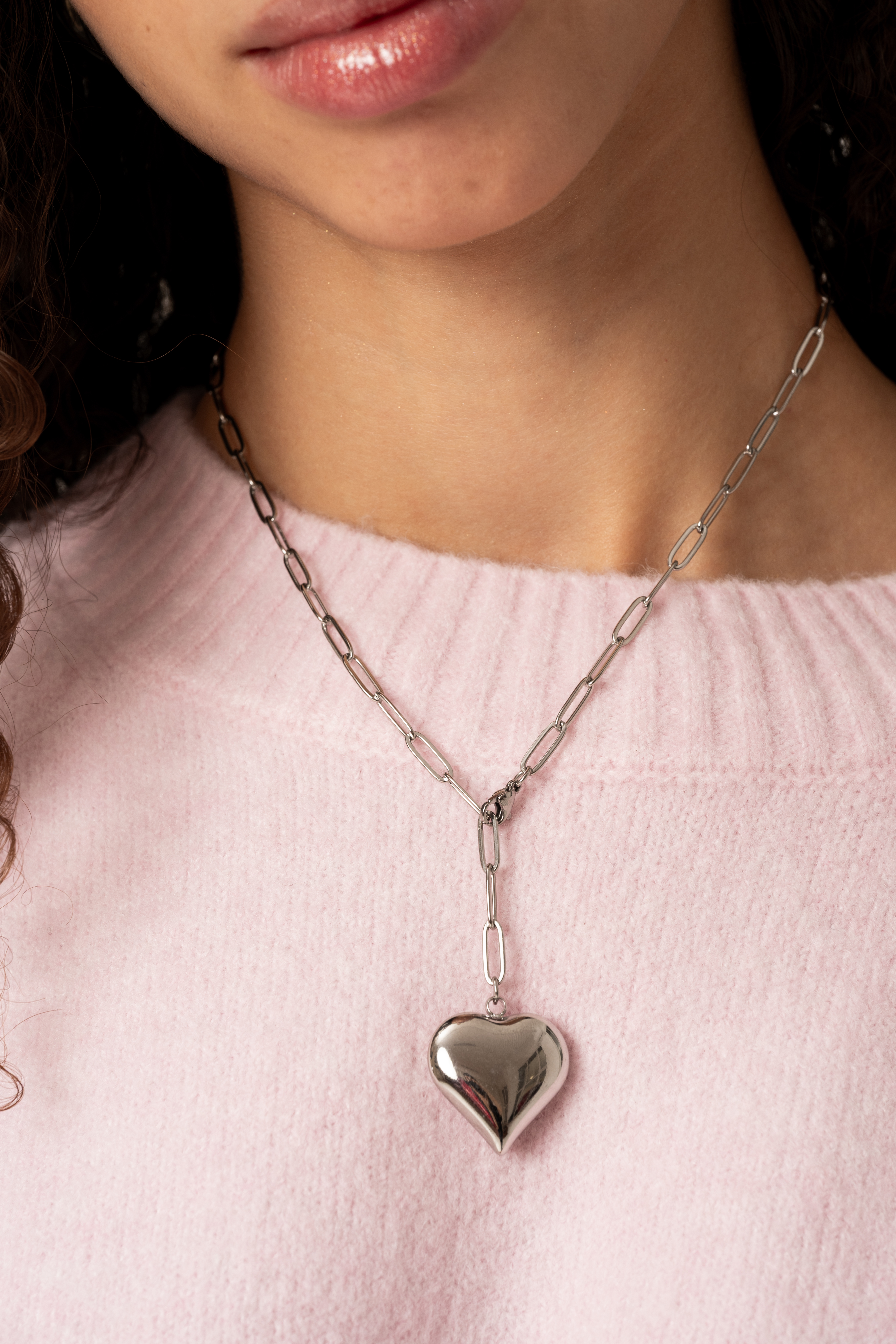 Naszyjnik z łańcuszka typu paper clip z motywem serca - OREA SILVER