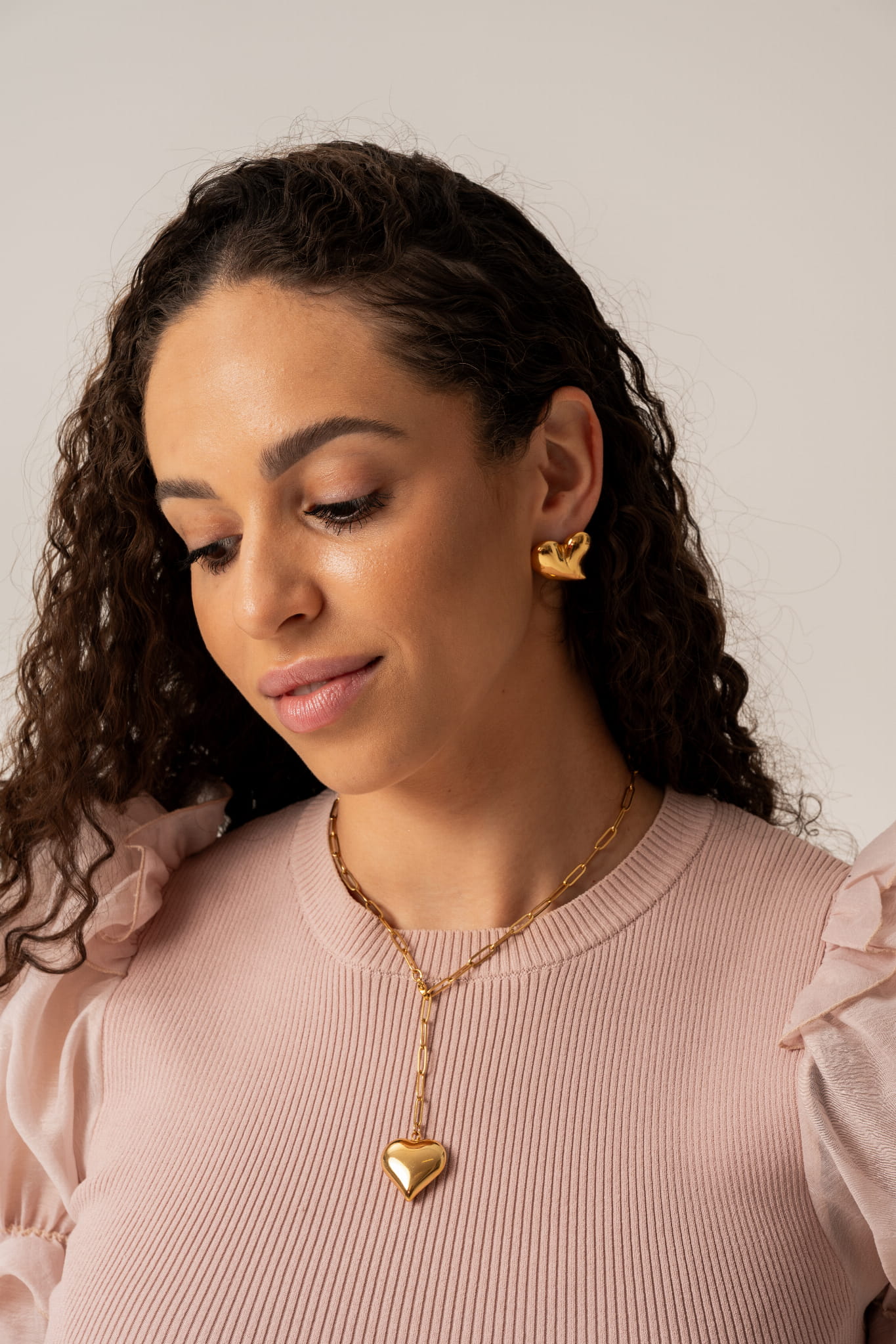 Naszyjnik z łańcuszka typu paper clip z motywem serca - OREA GOLD